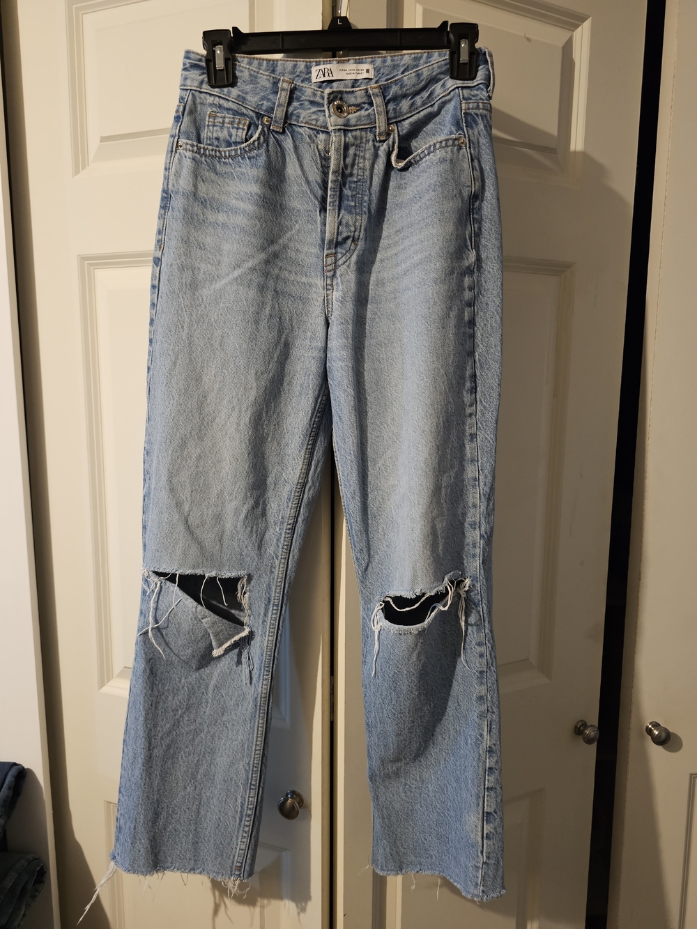 Zara Light Blue Distressed Straight-Leg Jeans